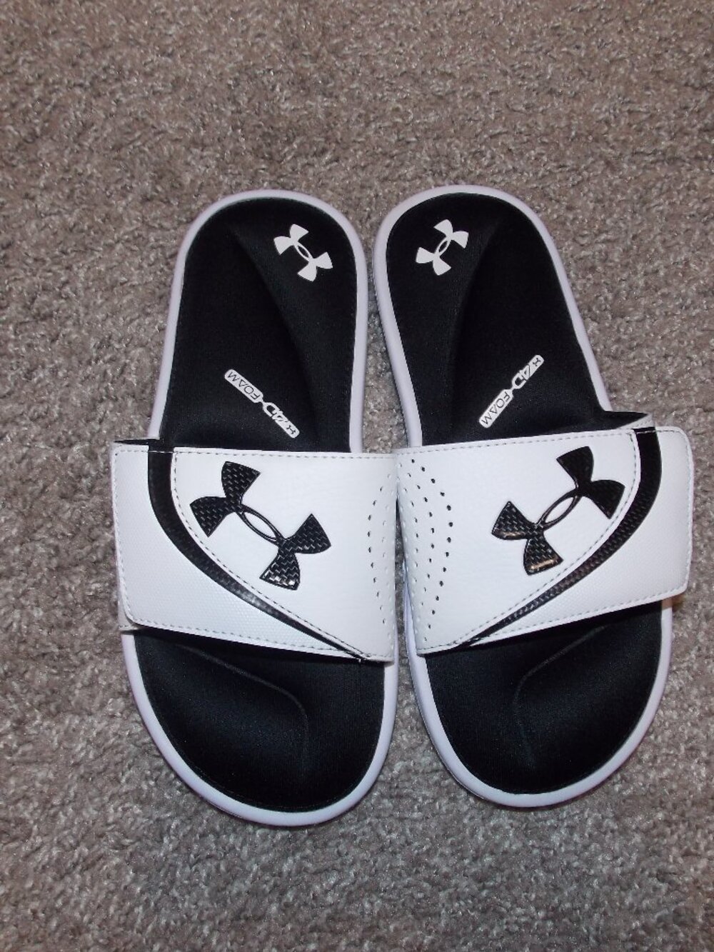 Under Armour Men's Ignite VI Slides Youth Size 6